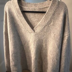 Cozy V-Neck Sweater - Taupe/Gray
